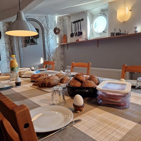 De Logeerboot Dordrecht Bed & Breakfast Dış mekan fotoğraf
