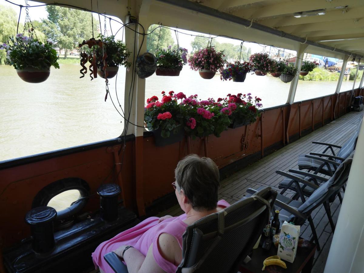 De Logeerboot Dordrecht Bed & Breakfast Dış mekan fotoğraf