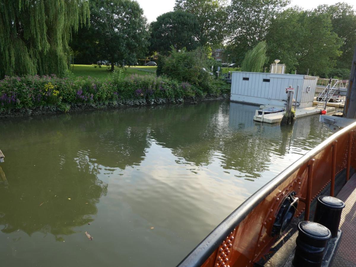De Logeerboot Dordrecht Bed & Breakfast Dış mekan fotoğraf